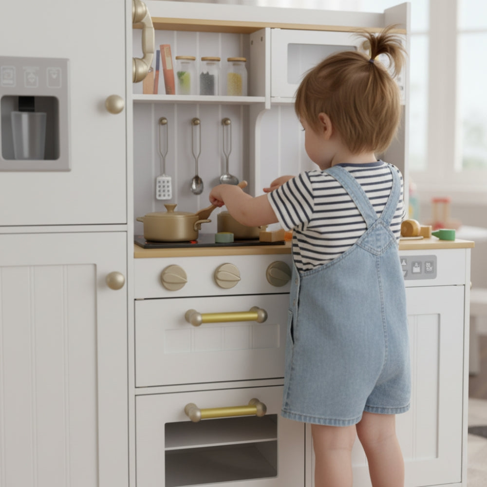 Cuisine enfant en bois blanc avec accessoires et évier Tilda Kids