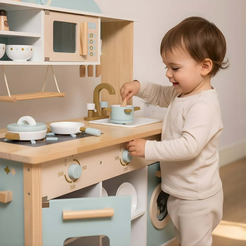 Cuisine enfant en bois bleu avec micro-onde et four Tilda Kids